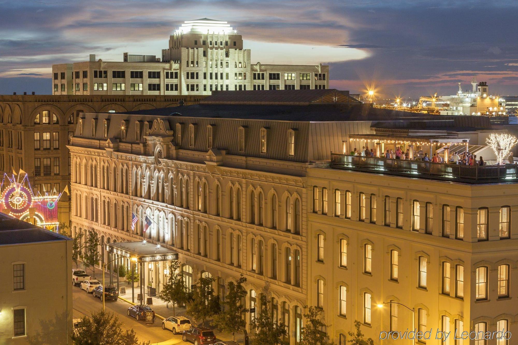 The Tremont House, Galveston, A Tribute Portfolio Hotel Buitenkant foto